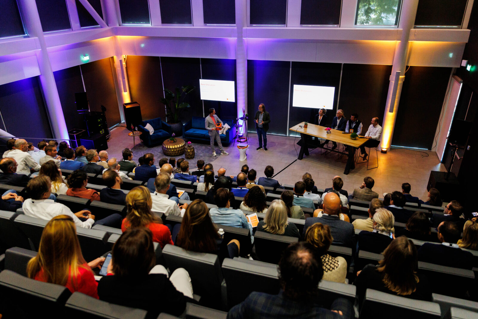 Filled auditorium at Accelerator Utrecht providing networking opportunities and space for events